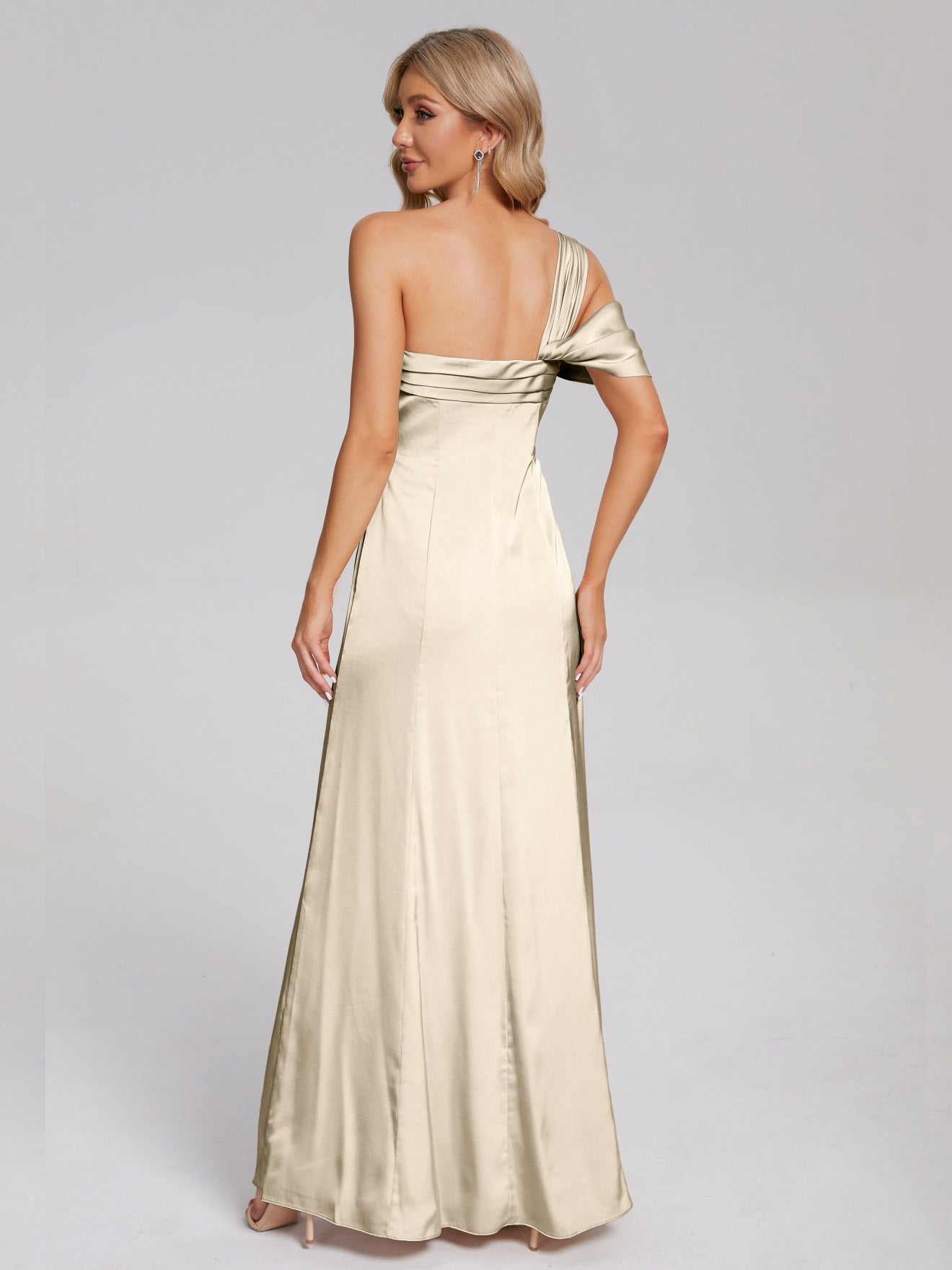Raelyn One-Shoulder-Träger Geschlitzt Satin Weiches Satin Brautjungfernkleider