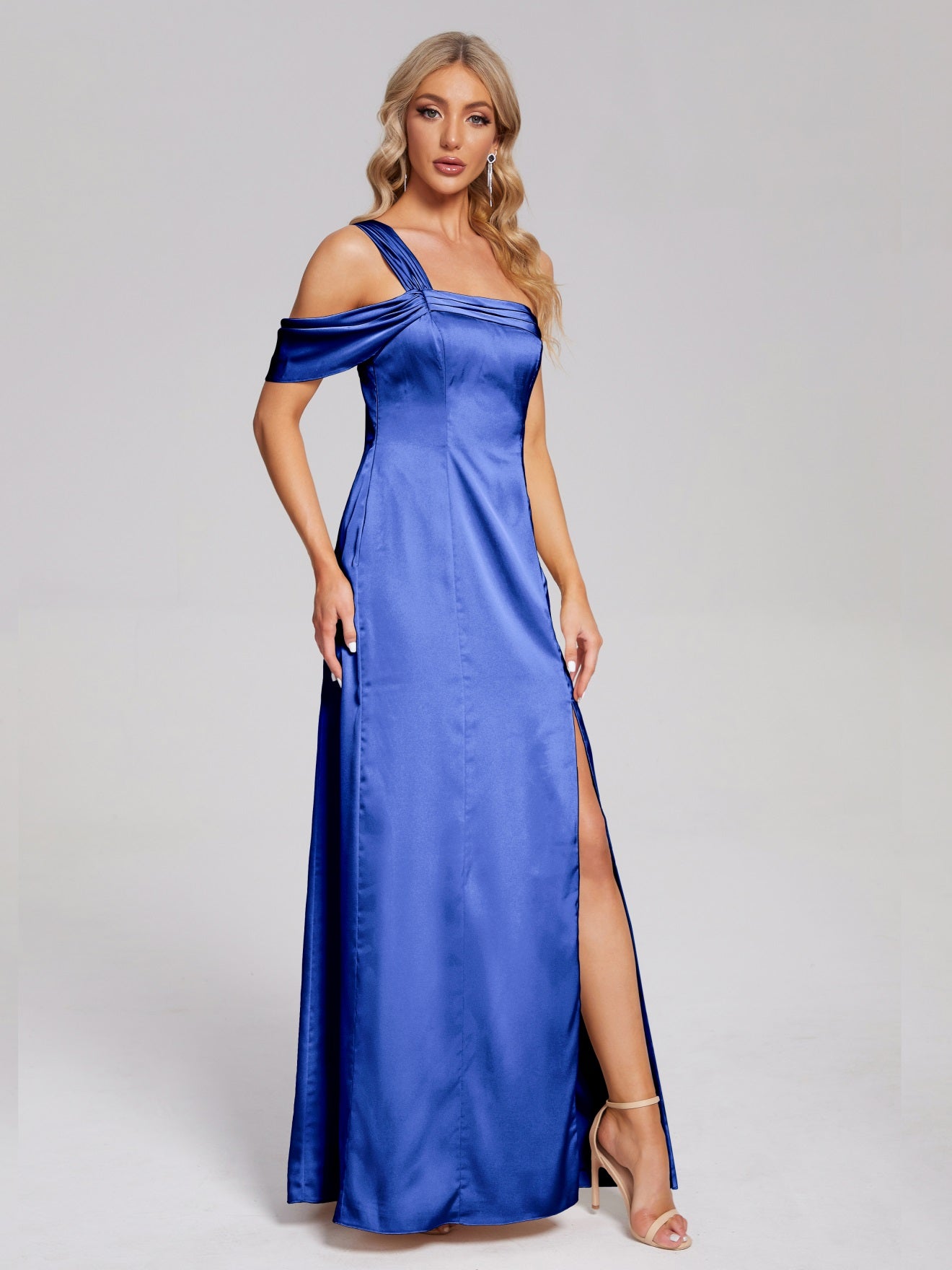 Raelyn One-Shoulder-Träger Geschlitzt Satin Weiches Satin Brautjungfernkleider