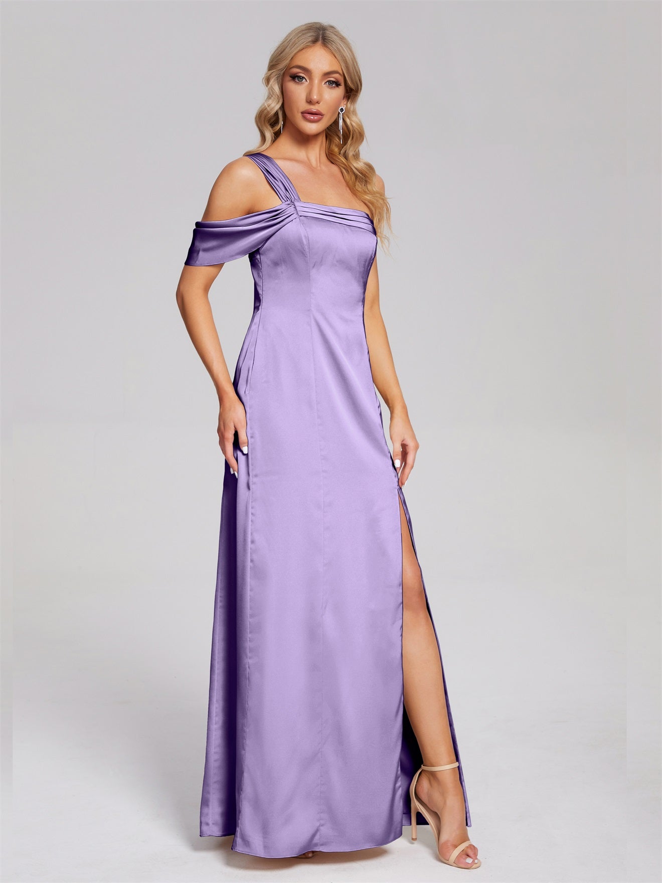 Raelyn One-Shoulder-Träger Geschlitzt Satin Weiches Satin Brautjungfernkleider