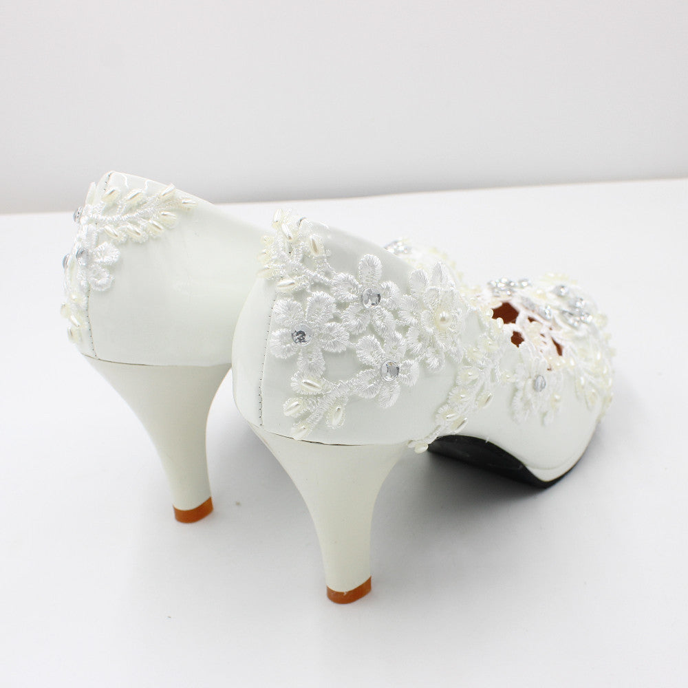 Elegante Träne Diamante Spitze Blume Zweig bedeckt Hochzeit Schuhe