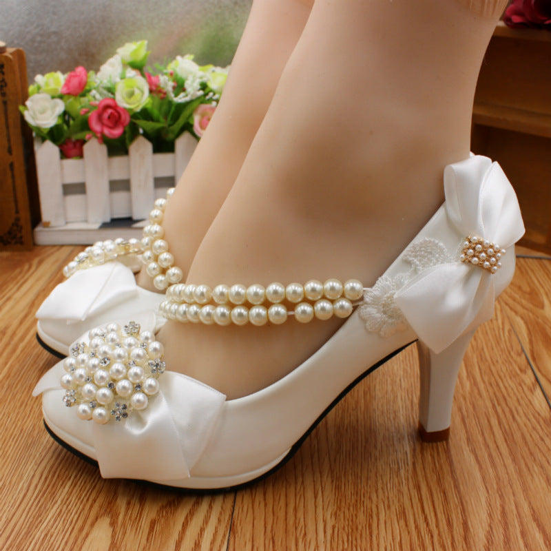 Klassische Perle Seite Kette Bogen Hochzeit Schuhe
