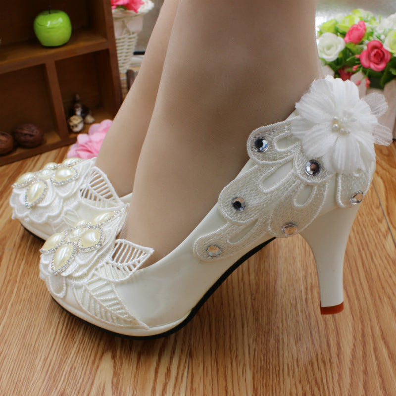 Elegante Perle Blütenblatt Diamante Spitze Blume Hochzeit Schuhe