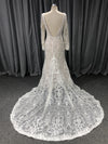 Spitze mit Perlen V-Ausschnitt und V zurück lange Ärmel Brautkleid mit Schleppe C0002